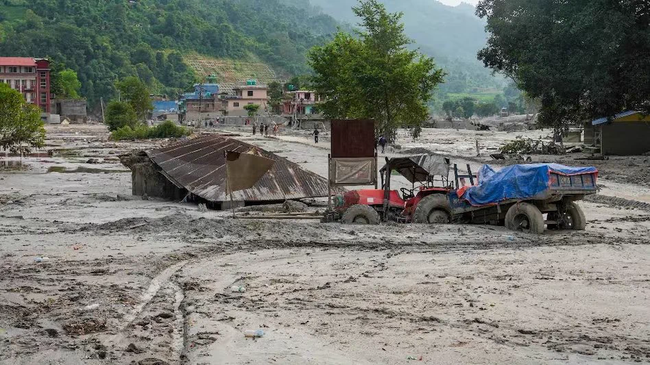 नेपाल का यू-टर्न! भारत-चीन से मांगी मदद, भारत ने बढ़ाया हाथ