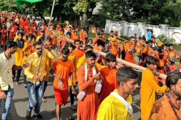 कांवड़ रूट से बचें, बिना जरूरत बाहर न निकलें… दारुल उलूम देवबंद की छात्रों को सलाह